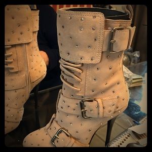 Zanotti size 7- Euro 37